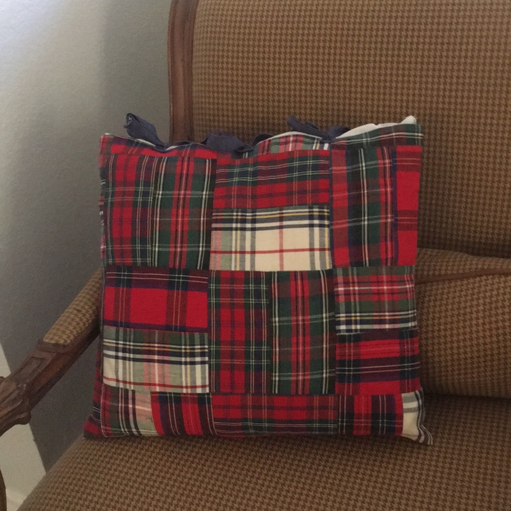 PATCHWORK PILLOW COVER WITH THREE TOP TIES